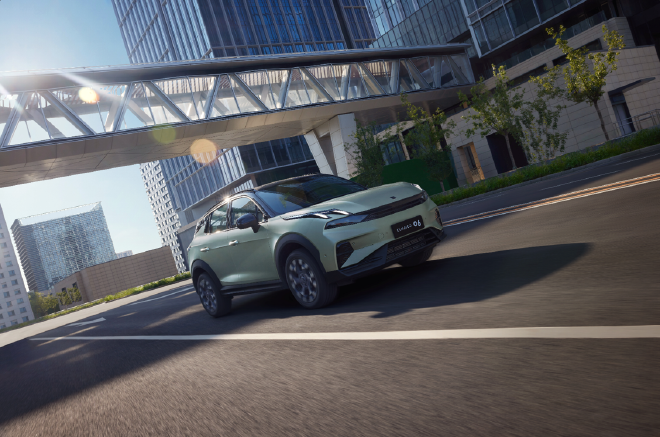 限时售价10.76万元起 领克06 Relive生动登场