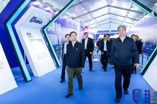 第三届交通安全峰会佛山召开 成立安全产业联盟