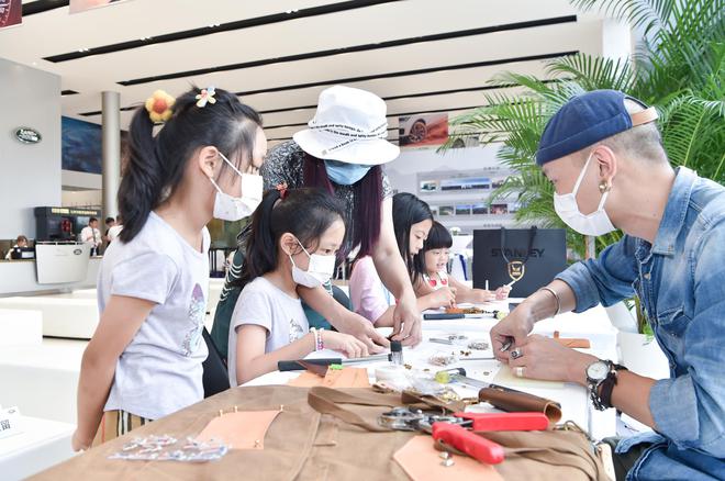 惠通陆华20周年暨路虎卫士嘉年华用户现场体验