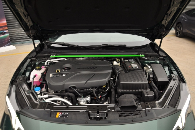 自主品牌B级轿车中的性能控 赛道体验MG7