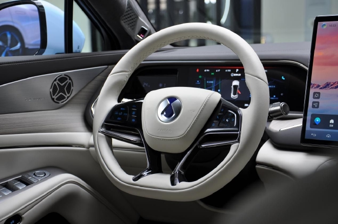 会成今年的爆款吗 静态体验腾势N7