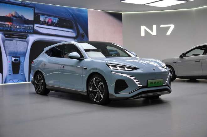 会成今年的爆款吗 静态体验腾势N7