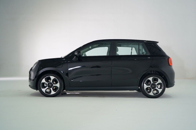 大空间高颜值的A级车 实拍江淮钇为3