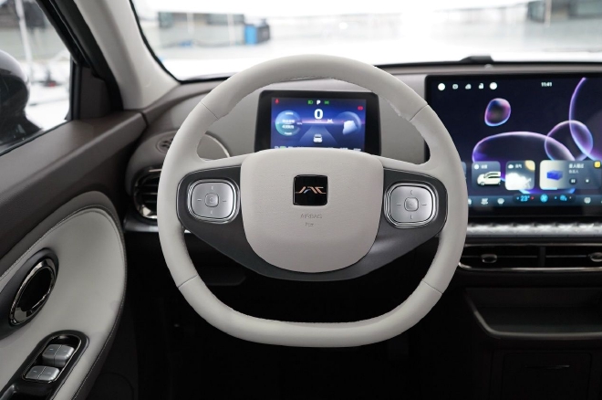 大空间高颜值的A级车 实拍江淮钇为3