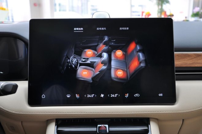 Equipped with (ADS 2.0) intelligent assisted driving solution real shot AITO Wenjie M5 smart driving version