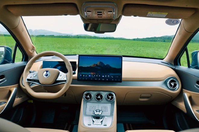 The choice on face is important Test drive Denza N8 DM-p
