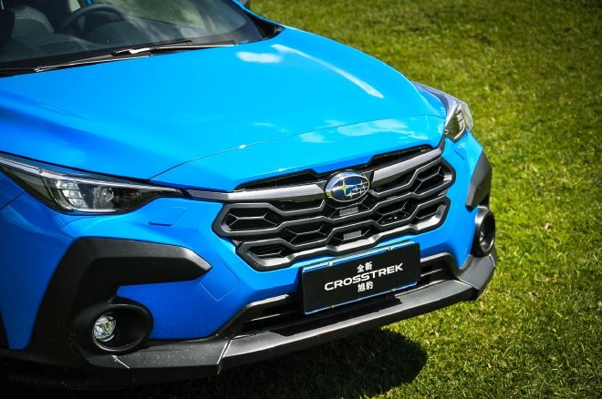 Compact and easy to open Upgrade the three-eyed EyeSight test drive Subaru CROSSTREK Asahi Leopard