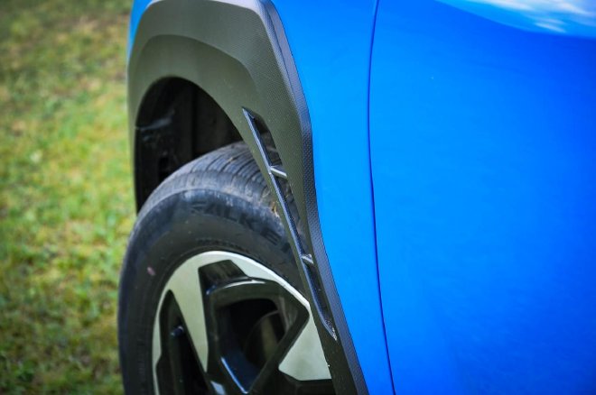 Compact and easy to open Upgrade the three-eyed EyeSight test drive Subaru CROSSTREK Asahi Leopard