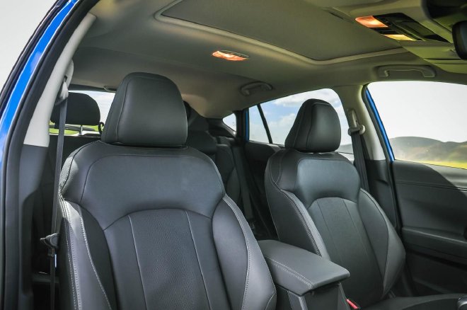 Compact and easy to open Upgrade the three-eyed EyeSight test drive Subaru CROSSTREK Asahi Leopard