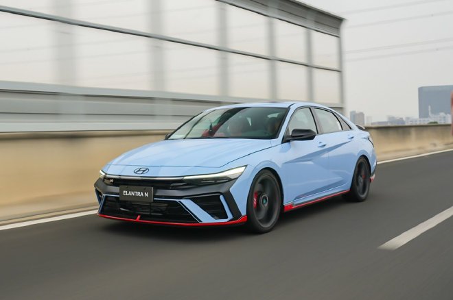 一台颇有诚意的前驱性能车 试驾现代伊兰特Elantra N