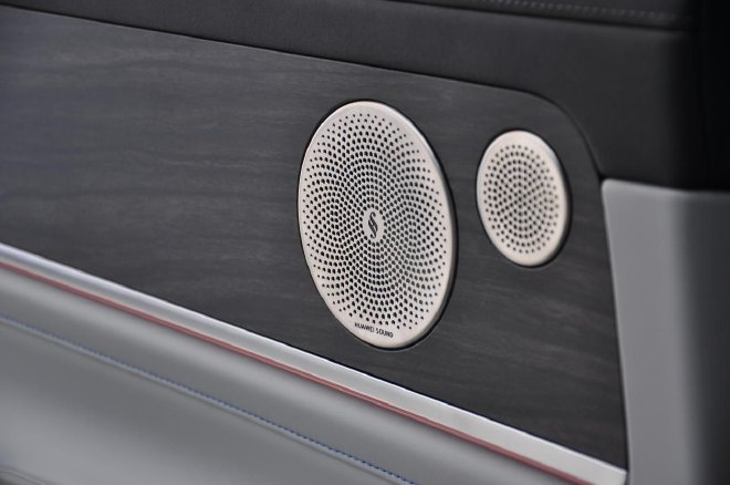 再看问界M9 凭啥它是千万内最好的SUV