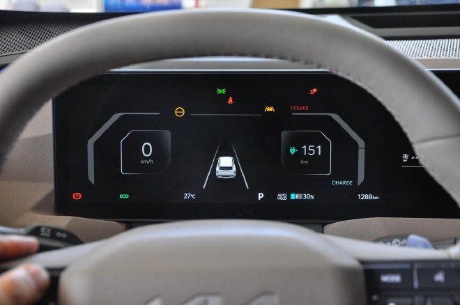 除了长续航还有什么亮点？ 实拍起亚EV5 720长续航版