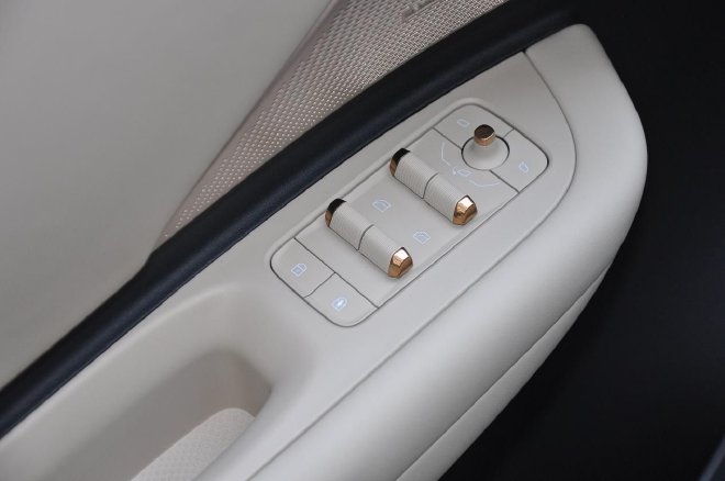 试驾领克Z20 一辆合格的“玩具”车？