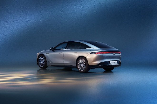 别克至境首款新能源智能豪华轿车命名“至境L7”