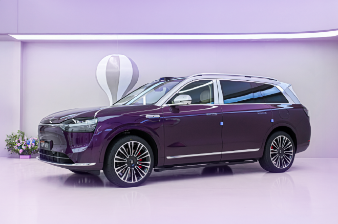 知名演员李一桐成为问界M9车主