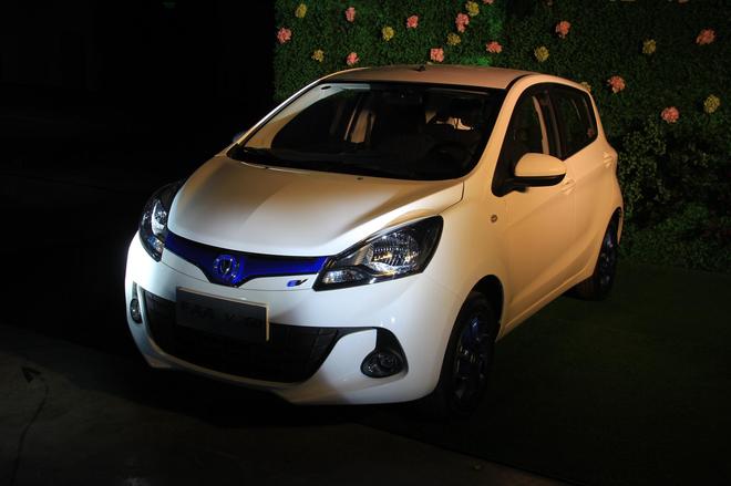 长安奔奔EV260北京区域上市 补贴后价格6.98万元起