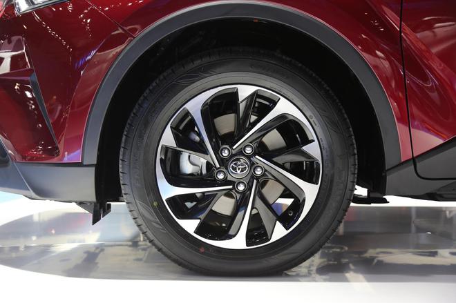 天生就是小霸王 一汽丰田奕泽IZOA