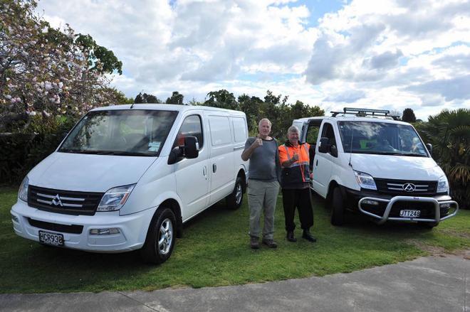 [戴夫与他的助手韦恩]