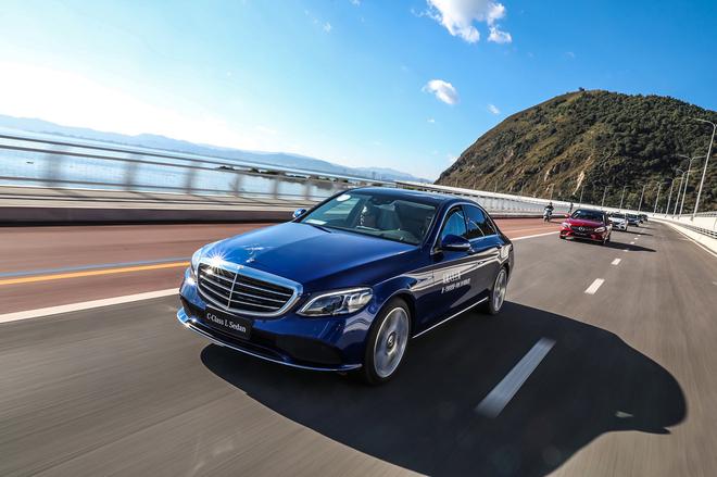 新一代梅赛德斯-奔驰长轴距C级车