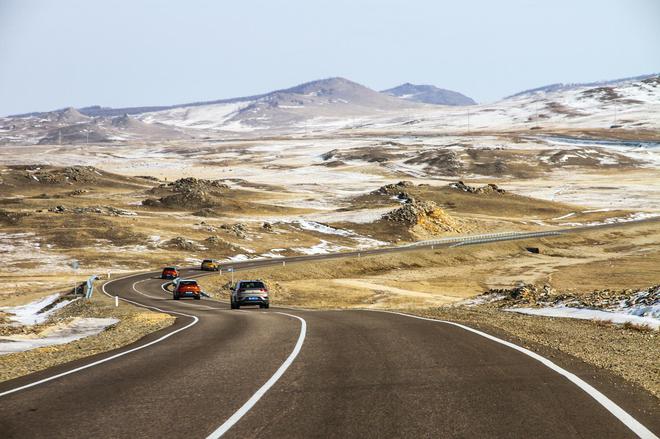 穿越蓝色冰原贝加尔湖 一项纪录惊艳世界