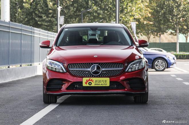 北京奔驰获8.928亿美元增资：北汽和戴姆勒股比未变