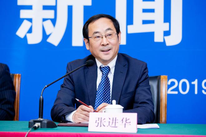 中国汽车工程学会常务副理事长兼秘书长、世界新能源汽车大会组委会秘书长张进华