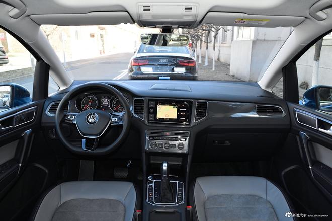 高尔夫·嘉旅新车型上市 售14.40万元