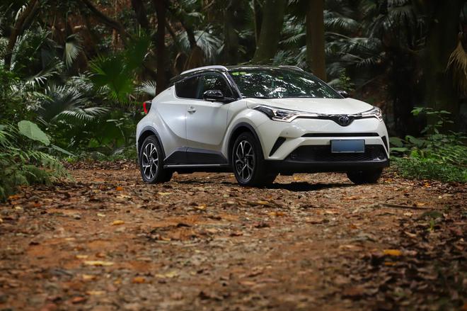 喜欢极限运动的狂热粉，怎么偏偏选了广汽丰田C-HR？