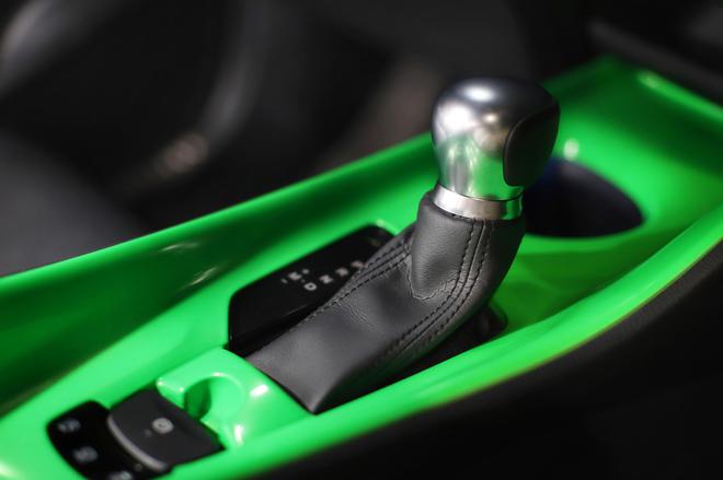 彩绘达人对C-HR一见钟情，这车的魅力到底有多大？