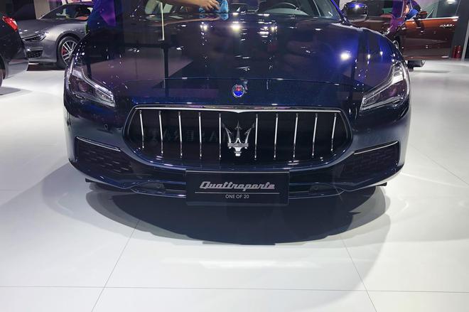 2019成都车展探馆：总裁尊贵蓝限定版