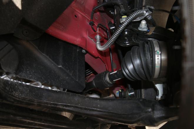 再升级让内外都变样 试驾长安逸动PLUS