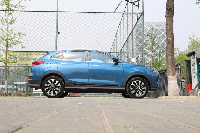 威马EX5-Z正式上市 售价14.98-19.88万元