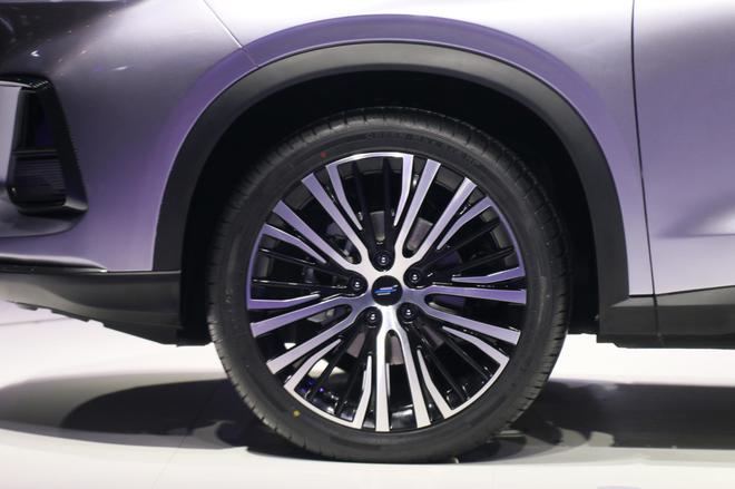 重庆车展：长安欧尚X5正式亮相 年内上市