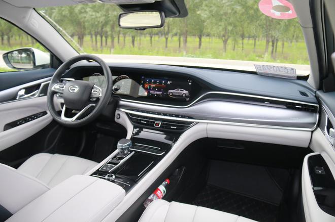 内饰:高级质感 科技十足自主旗舰标杆拒绝油腻 试驾广汽传祺ga8自主