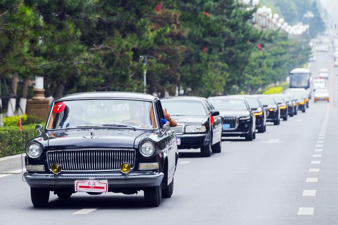 红动八方 旗迹成双 红旗8月销量再创新高！