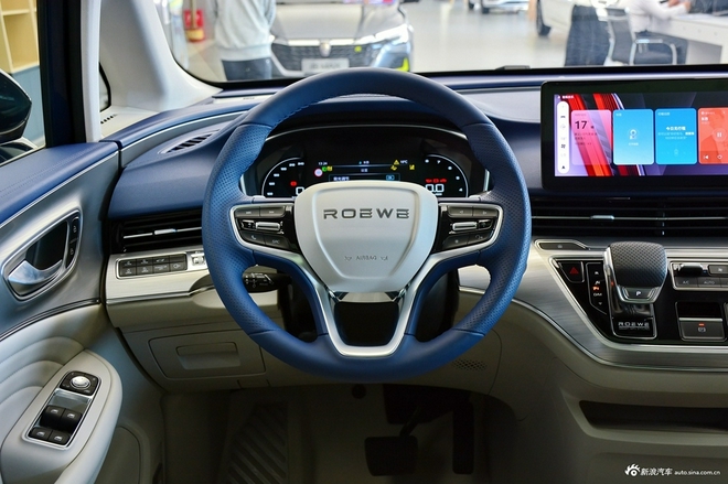 参观上汽郑州数字化工厂 探索荣威iMAX8安全品质背后的秘密