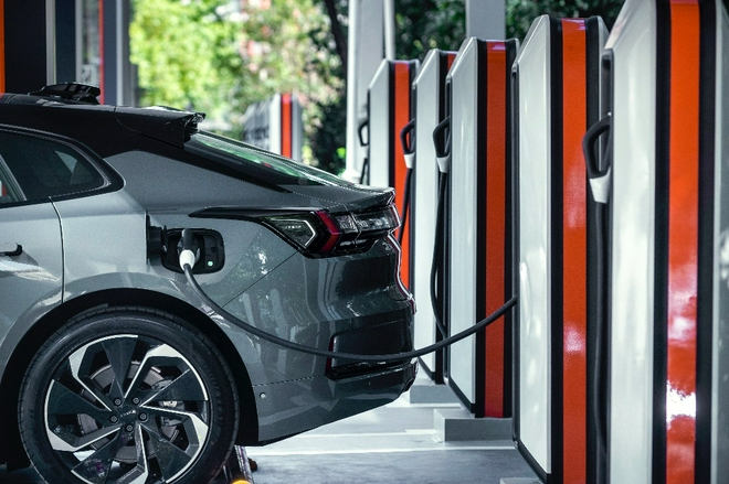 @ZEEKR Power协和辉丰大厦极充站，杭州市萧山区金鸡路