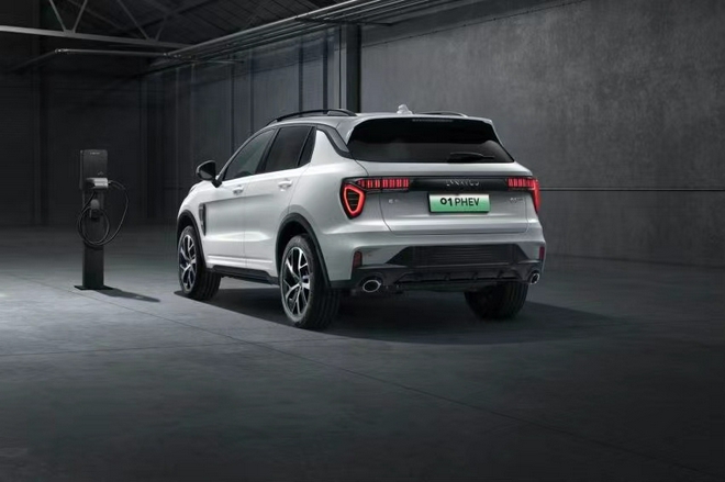 全新领克01 PHEV Plus上市 售价19.77万元