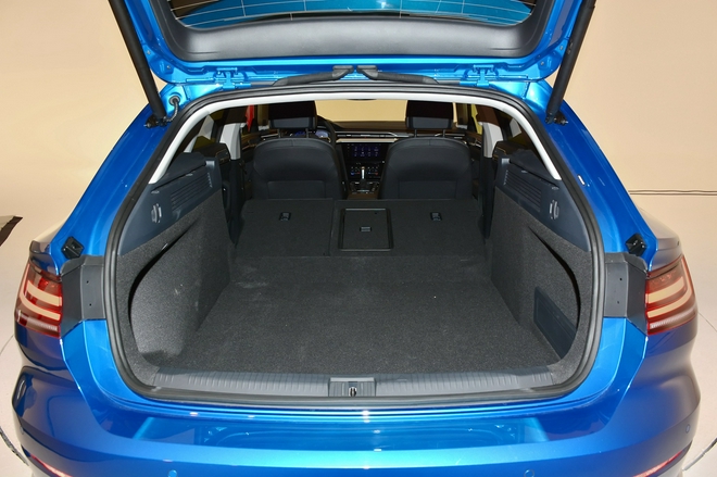 不用非得买房车 这几款原厂车型就能带你去玩去野