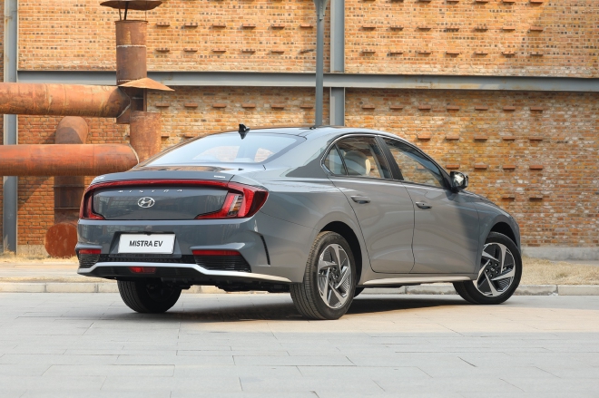 脾气秉性各不同 四款纯电中型车推荐