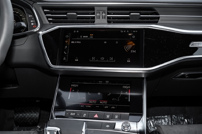 疫情笼罩下的变革之年 2021年汽车行业大事盘点