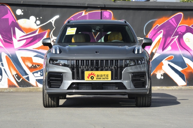 疫情笼罩下的变革之年 2021年汽车行业大事盘点