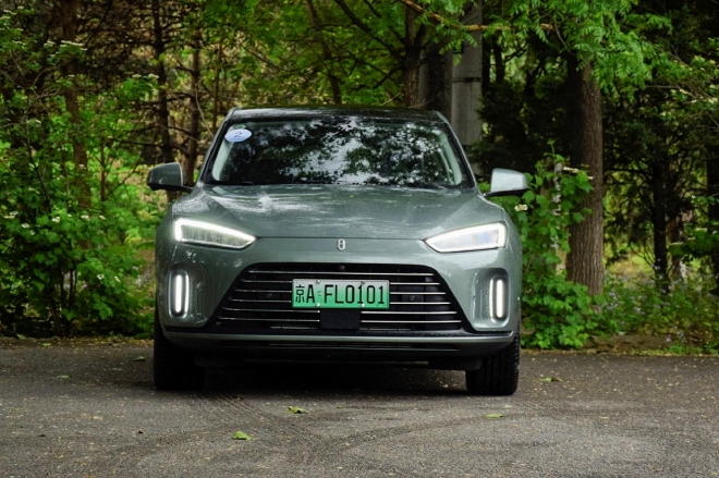 车机厉害，动力底盘怎样？试驾AITO问界M5