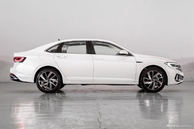 首推1.4T自动超越PLUS版 新速腾购车推荐