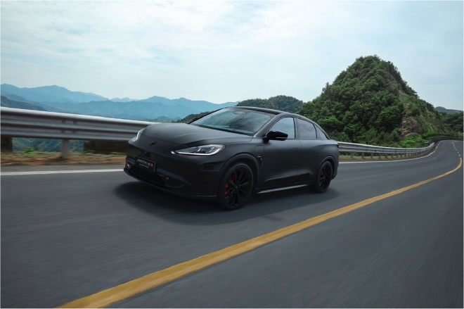 交付2个月后 极狐阿尔法S 全新HI版迎首次OTA升级