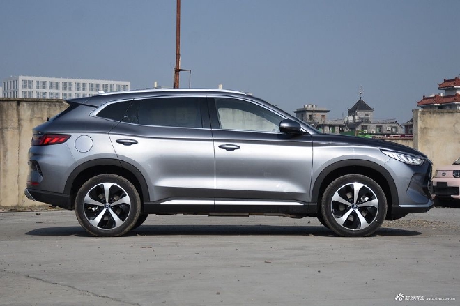 硬刚合资 20万内这些新能源SUV你值得考虑