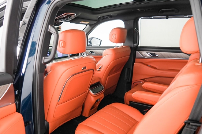 会是更好的那一台大六座SUV吗？ 实拍体验魏牌蓝山DHT-PHEV