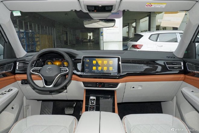 七剑下天山 50万内为数不多的6缸车推荐