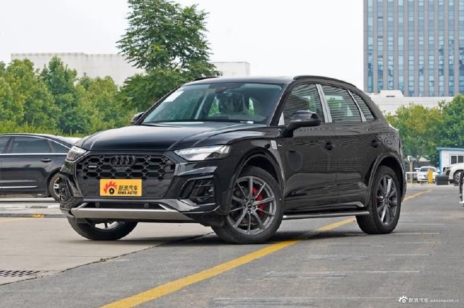 车圈热搜 异形方向盘是噱头还是趋势 你今年买车预算花多少