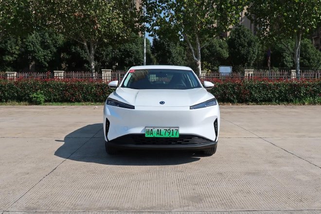 质朴无华的纯电实力派 东风风神SKY EV01试驾